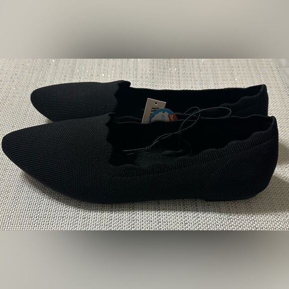 Seychelles 10W Black Solid Pointy Scalloped Squared Knit Memory Foam Flats - Picture 3 of 8